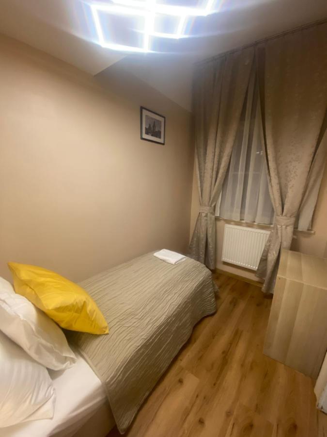 Stunning Charles Bridge Apartment Prag