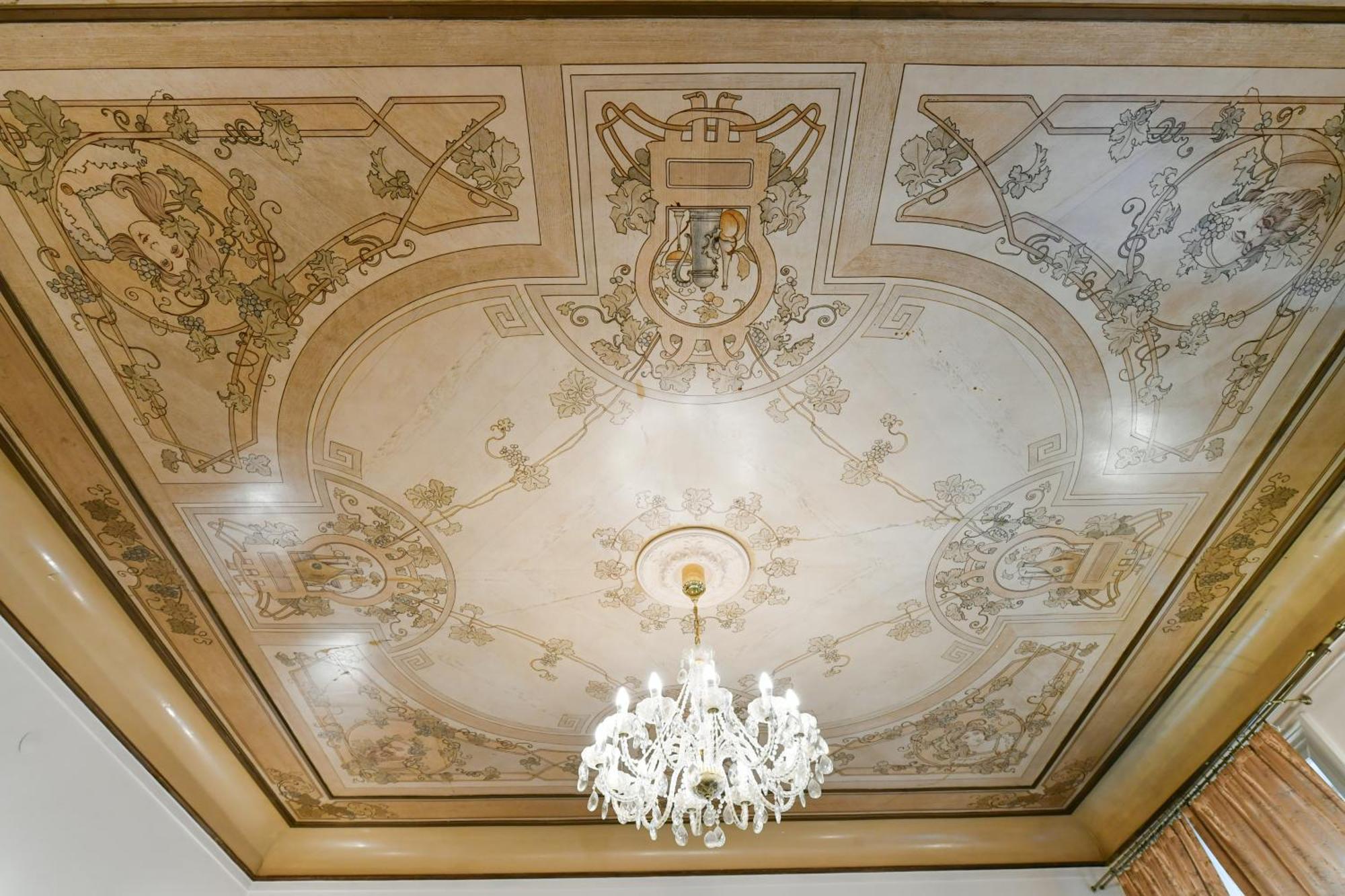 Stunning Charles Bridge Apartment * Prag